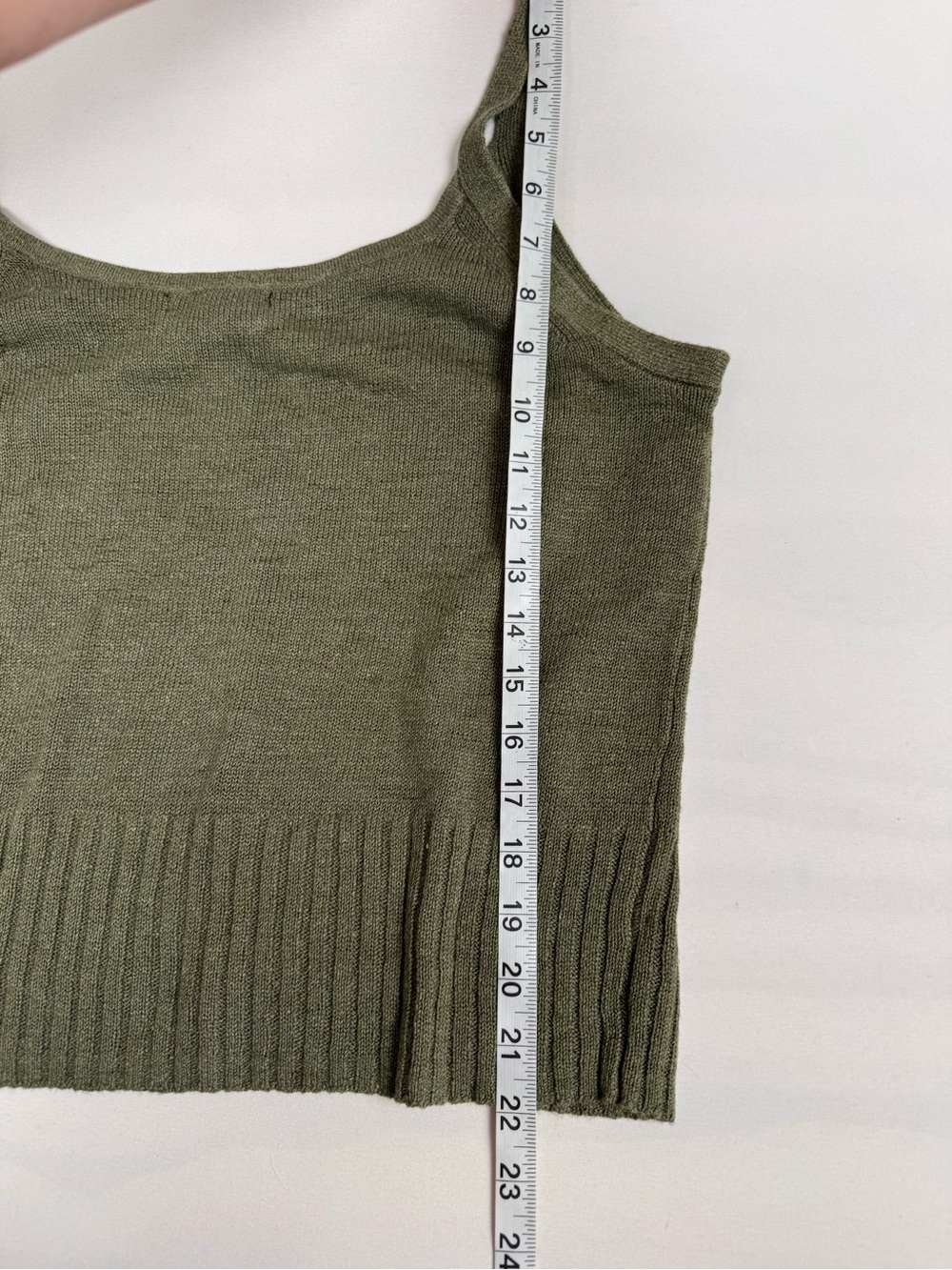 NWT Banana Republic V-Neck Sweater Tank Olive Green Women’s L - Picture 6 of 7